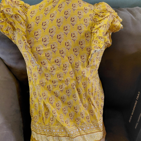 Rose & Olive Yellow Patterned Ruffle Blouse - Picture 3 of 5